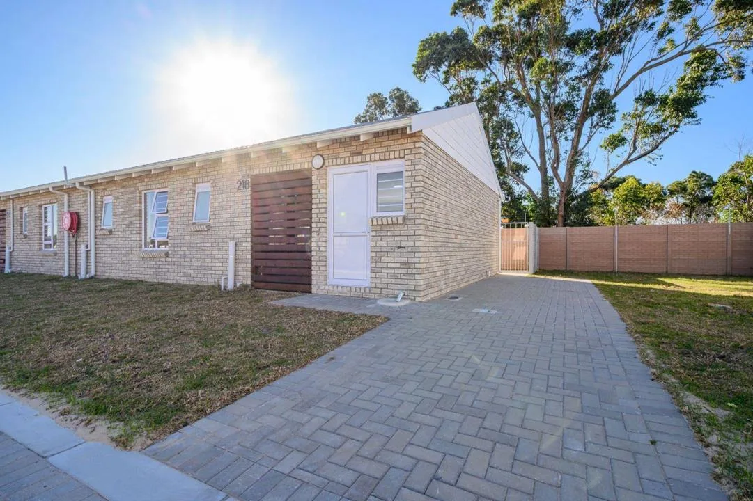 3 Bedroom Townhouse for sale in Fairview