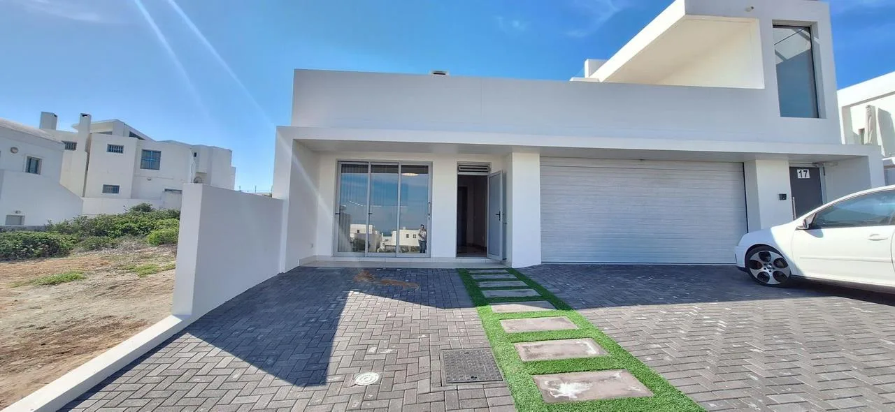 1 Bedroom Apartment / flat to rent in Paradise Beach