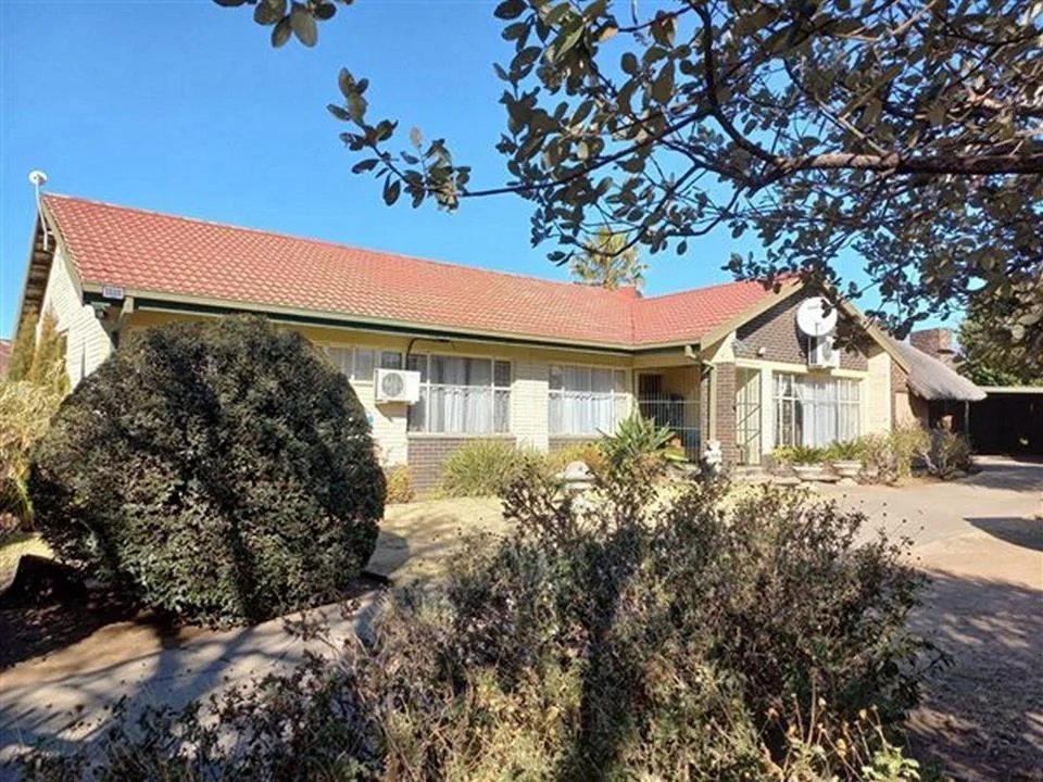 4 Bedroom House for sale in West Park