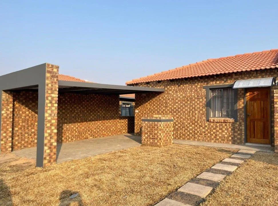 2 Bedroom Townhouse to rent in Evander