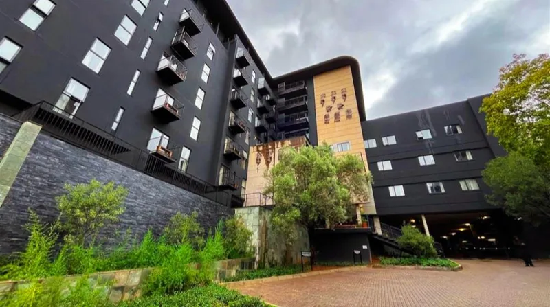 0.5 Bedroom Apartment / flat to rent in Sandton Central