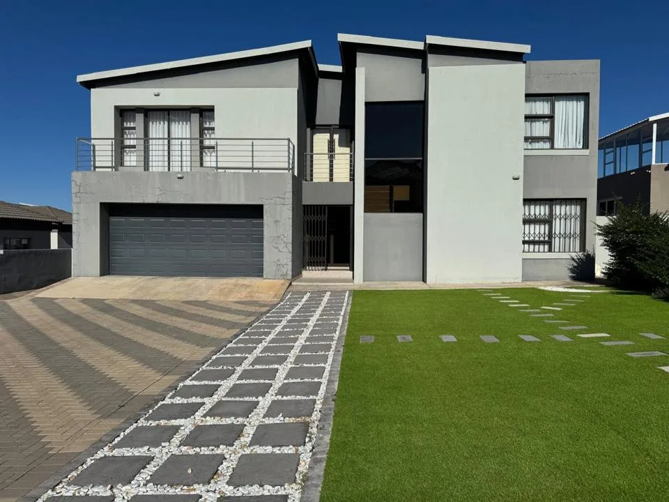 3 Bedroom House for sale in Bendor