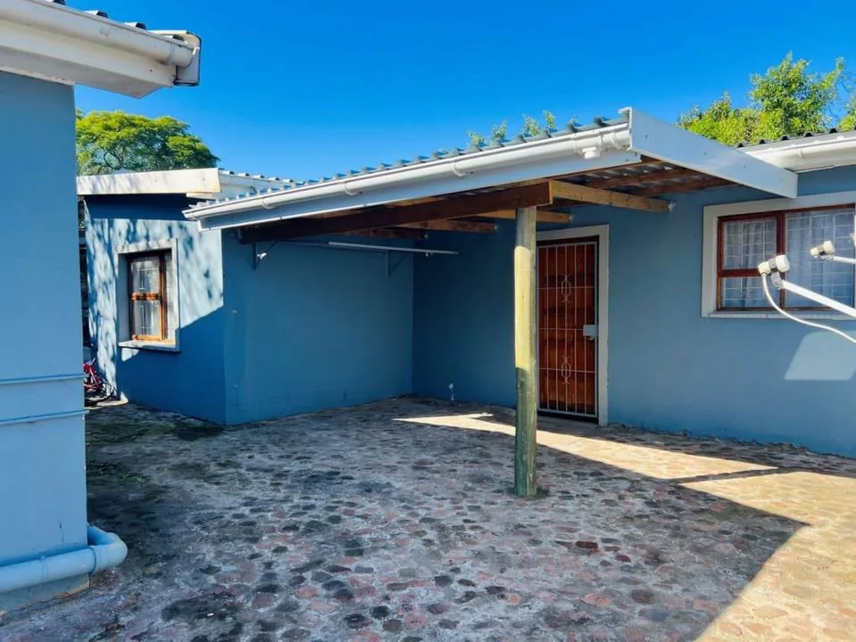 5 Bedroom Apartment / flat for sale in King Williams Town Central