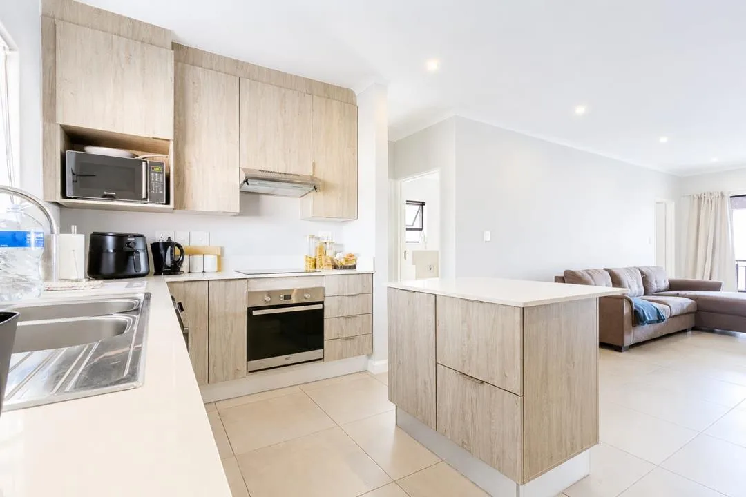 2 Bedroom Apartment / flat to rent in Morningside