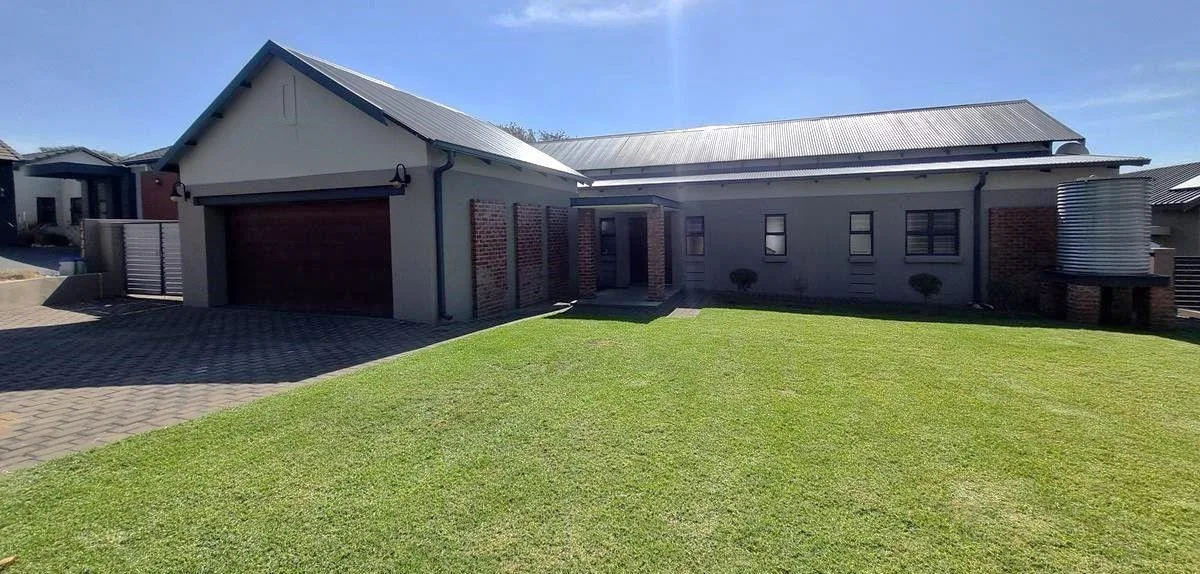 4 Bedroom House to rent in Copperleaf Estate