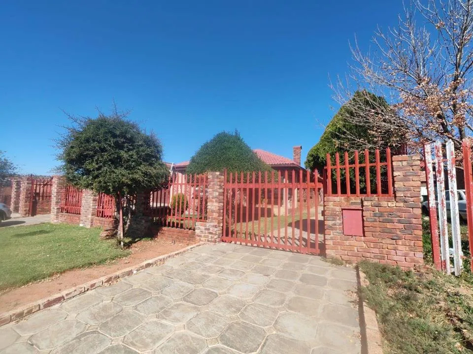 3 Bedroom House to rent in Mohadin