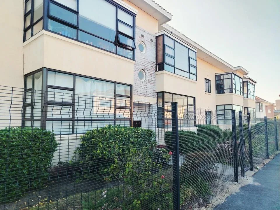 2 Bedroom Apartment / flat to rent in Fish Hoek