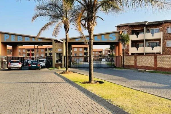 2 Bedroom Apartment / flat to rent in Comet
