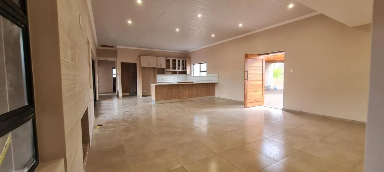 4 Bedroom House for sale in Kathu