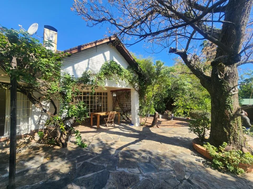 4 Bedroom House to rent in Bryanston