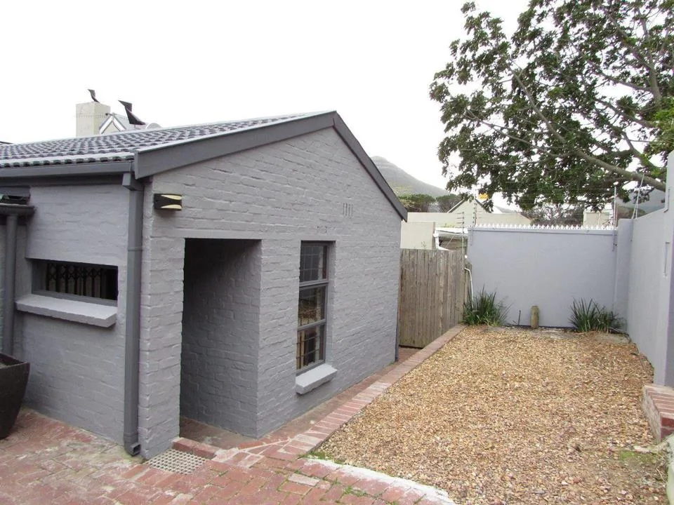 3 Bedroom House to rent in Penzance Estate