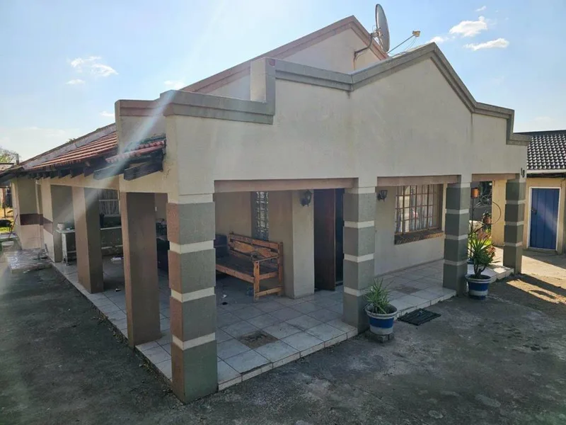 3 Bedroom House for sale in Thistle Grove