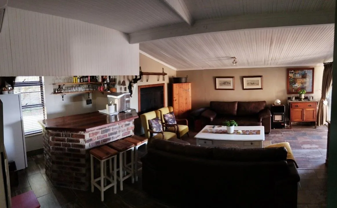 4 Bedroom House for sale in Manor Heights