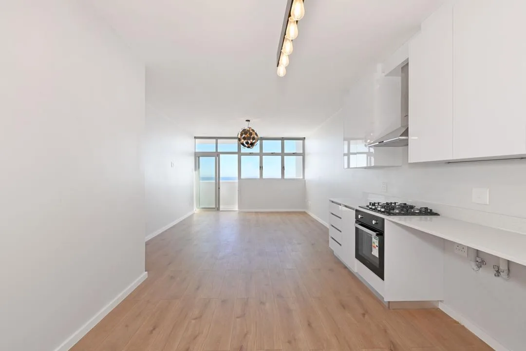 2 Bedroom Apartment / flat to rent in Sea Point