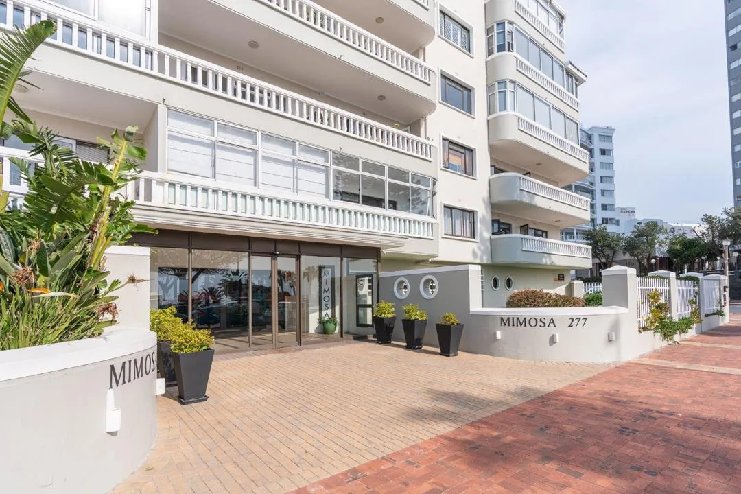 3 Bedroom Apartment / flat to rent in Sea Point