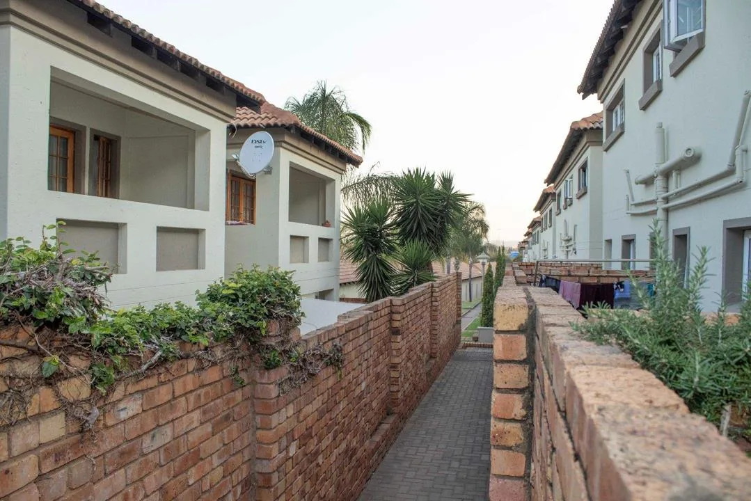 2 Bedroom Townhouse to rent in Bergtuin