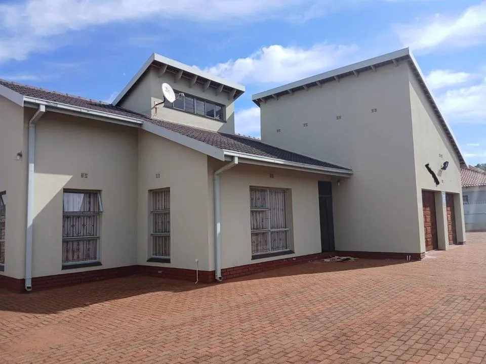 4 Bedroom House for sale in Lebowakgomo Zone B