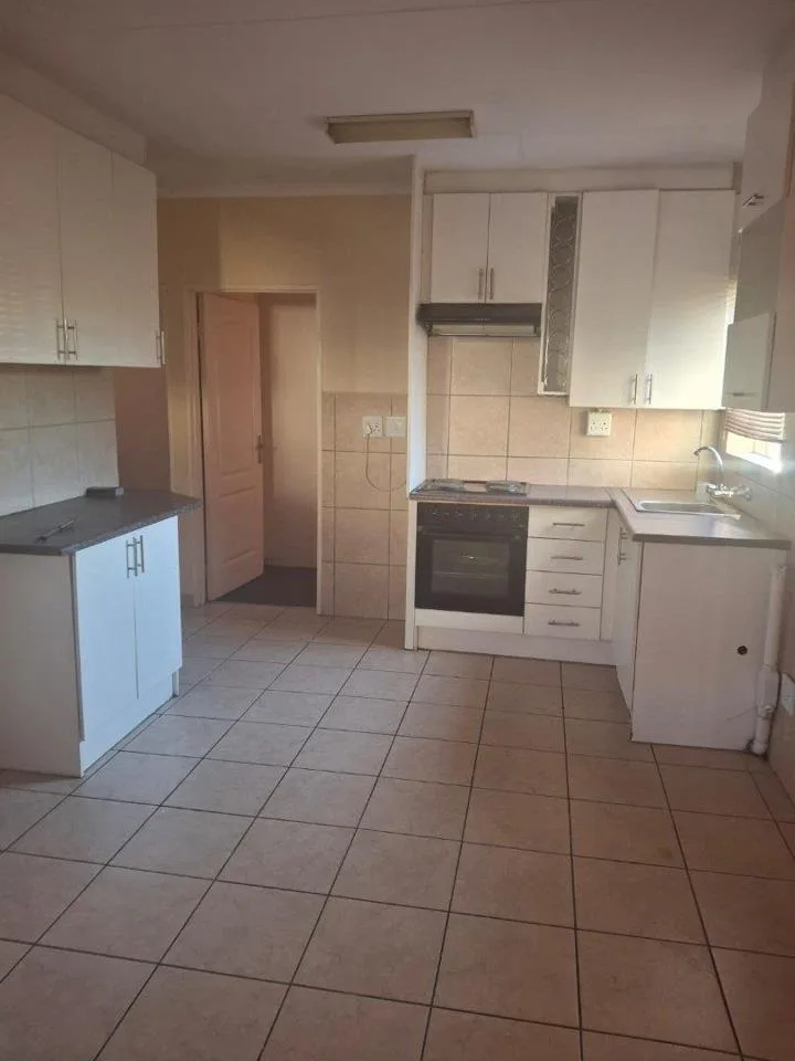 3 Bedroom House to rent in South View