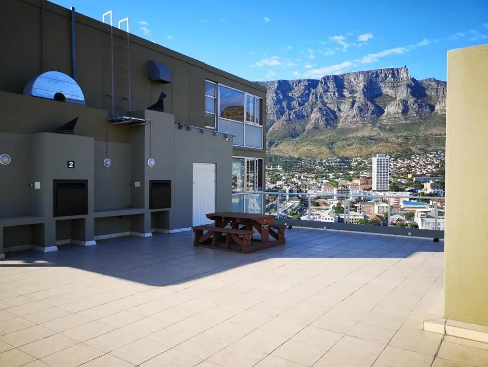 2 Bedroom Apartment / flat to rent in Cape Town City Centre