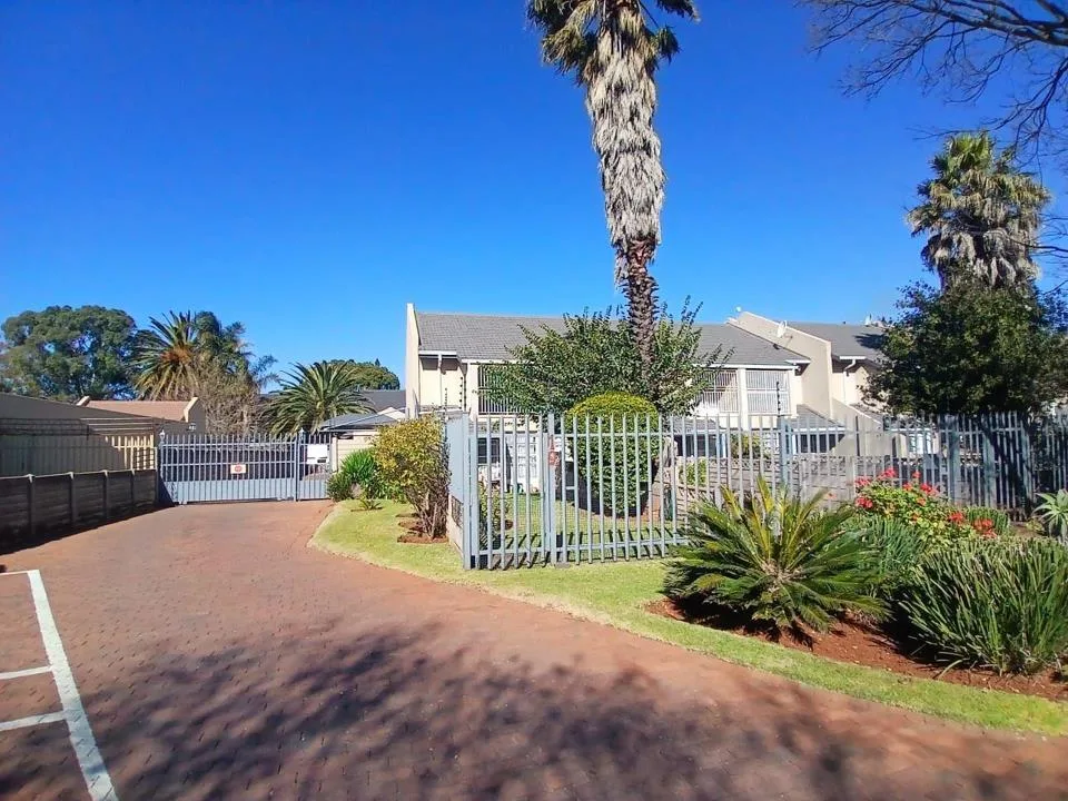 2 Bedroom Townhouse to rent in Witfield