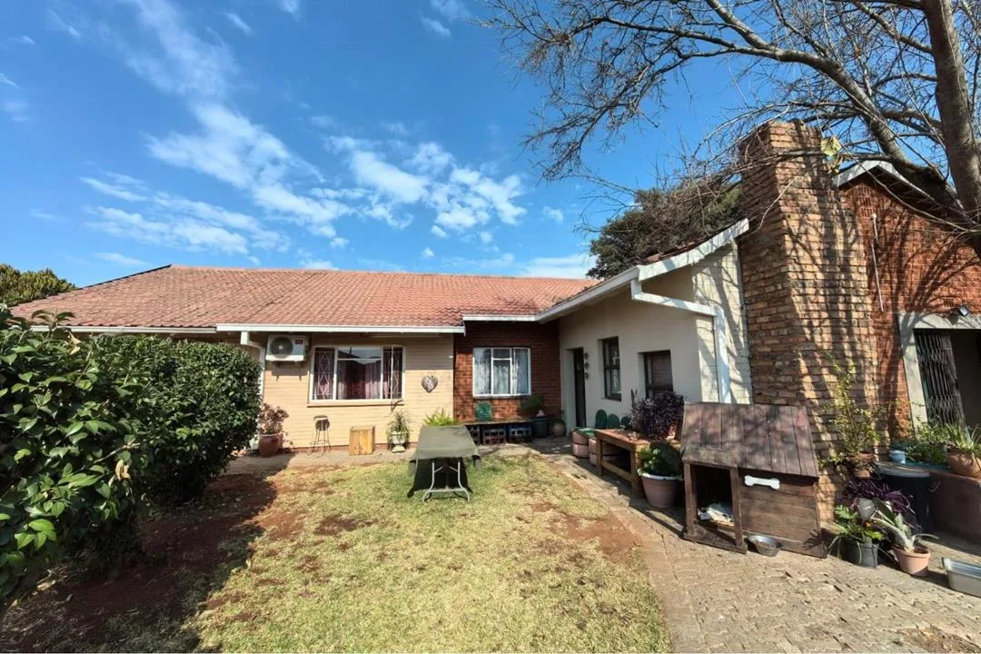 3 Bedroom House for sale in Cassandra
