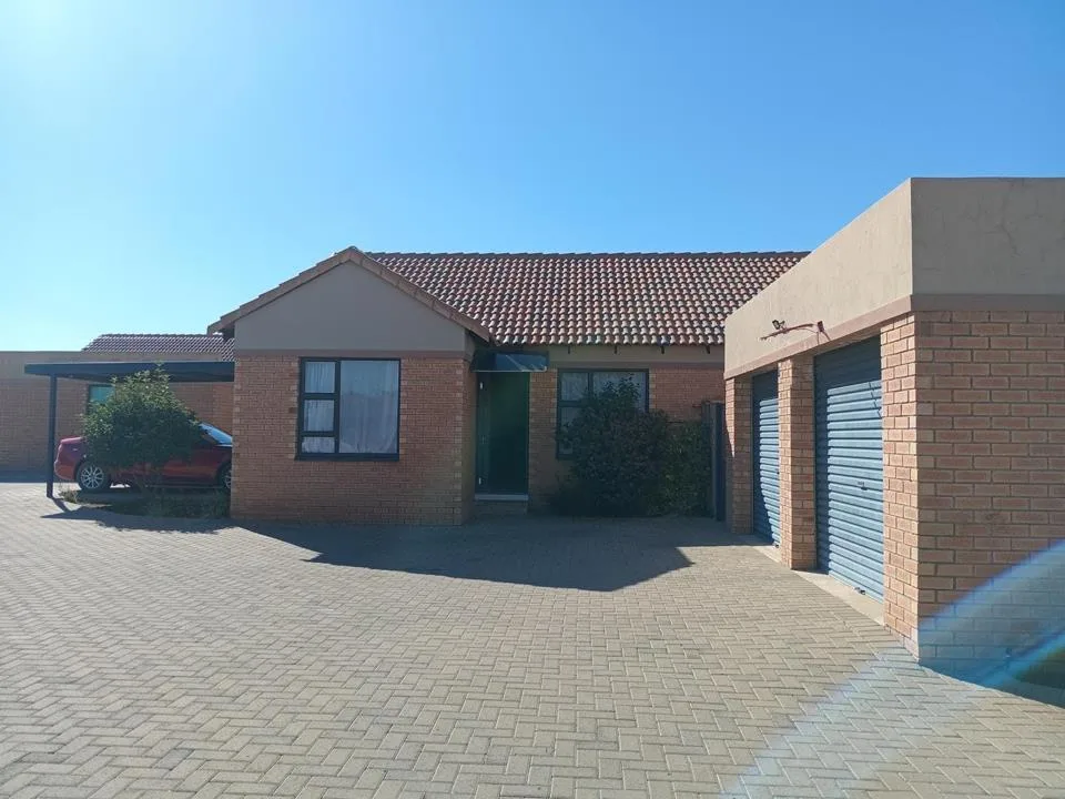3 Bedroom Townhouse for sale in Douglas Valley