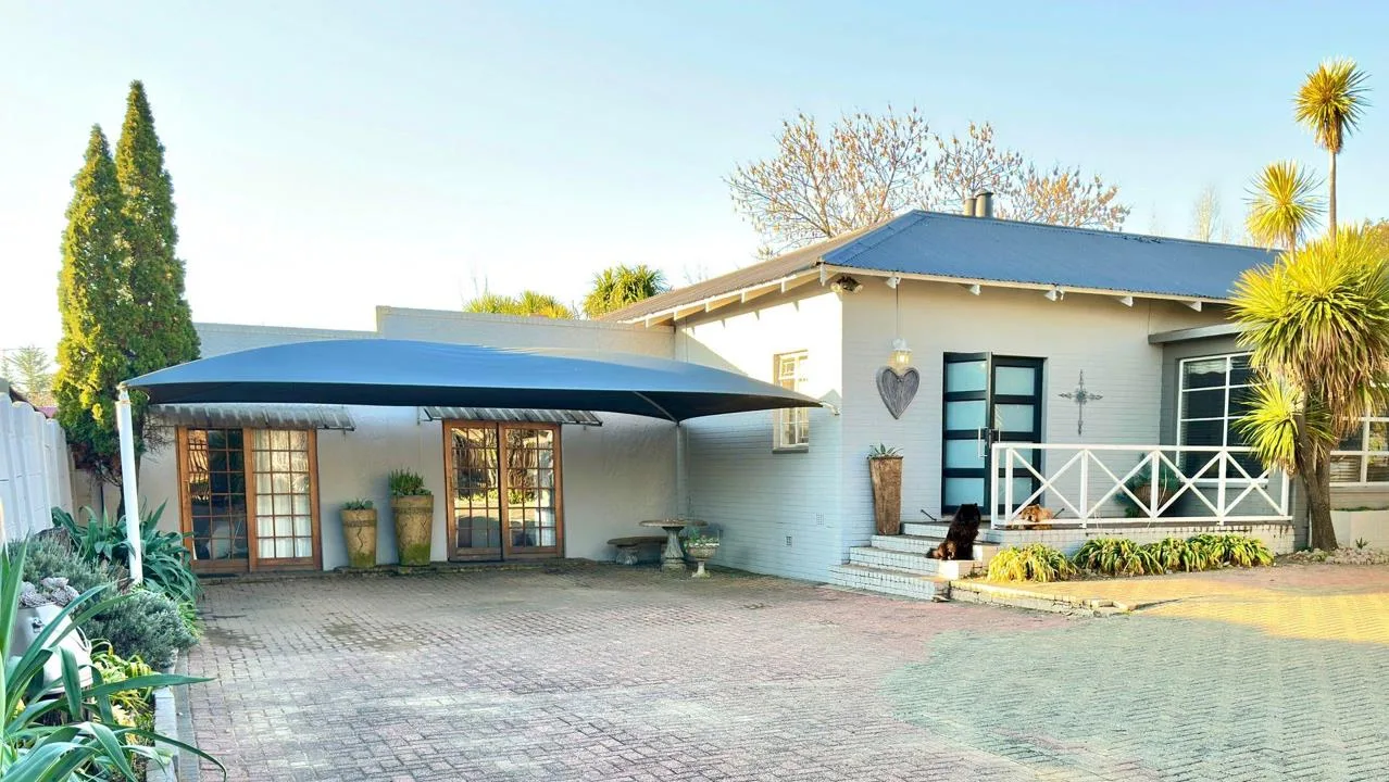 5 Bedroom House for sale in Jordania