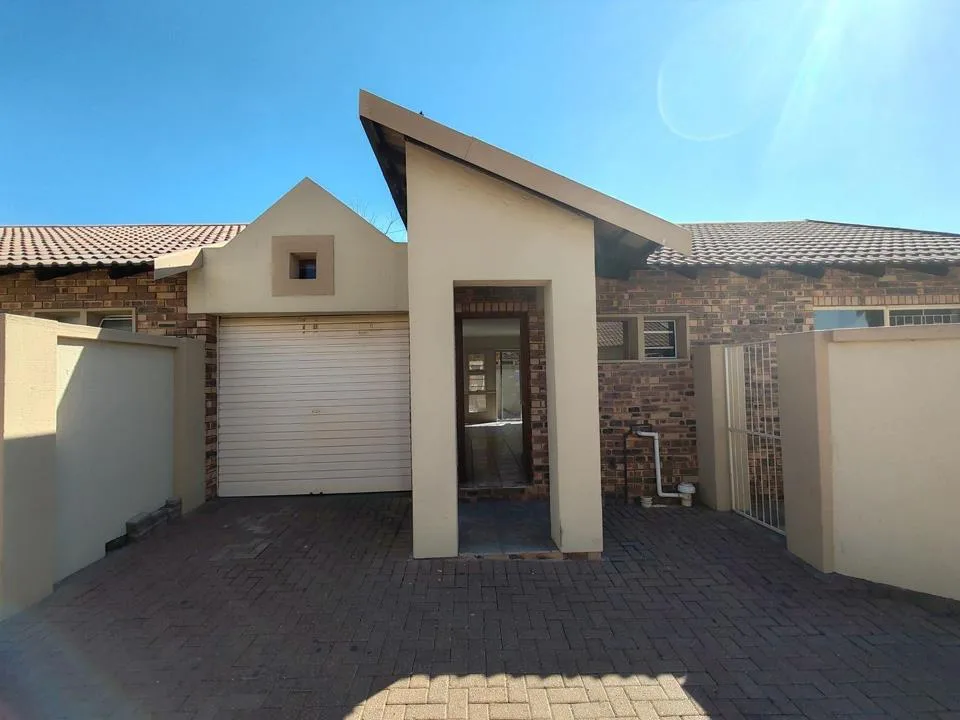 2 Bedroom Apartment / flat to rent in Trichardt