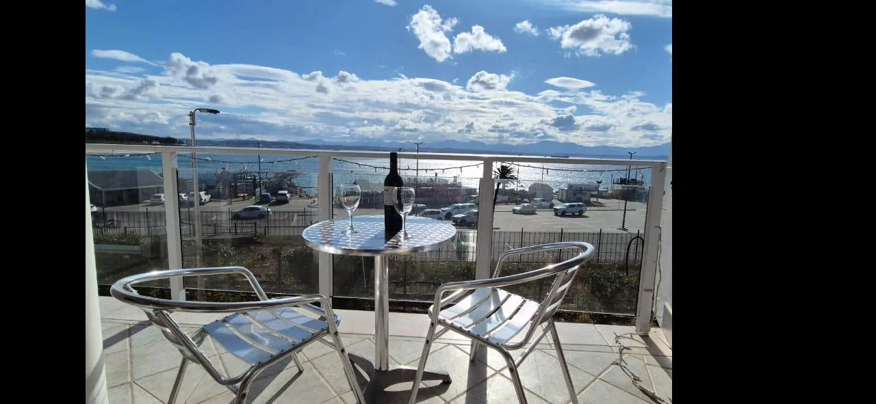 3 Bedroom Apartment / flat to rent in Mossel Bay Central