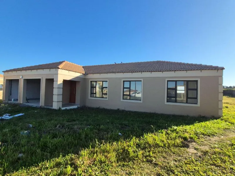 3 Bedroom House for sale in Gonubie