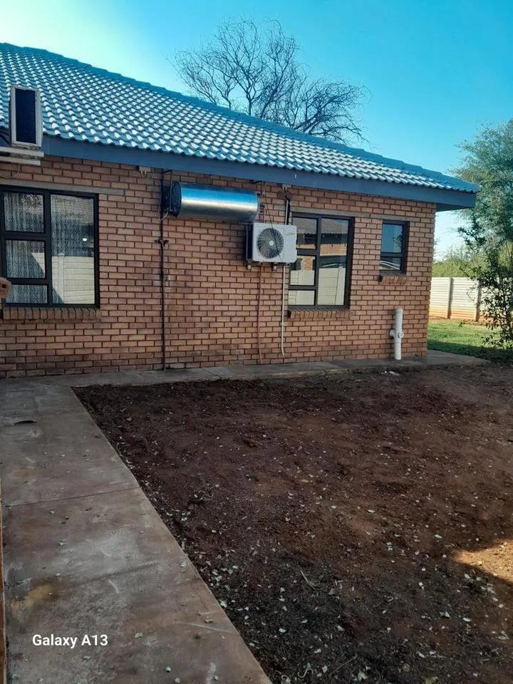4 Bedroom House for sale in Lephalale