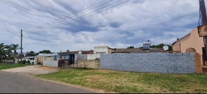 3 Bedroom House for sale in Rosedale