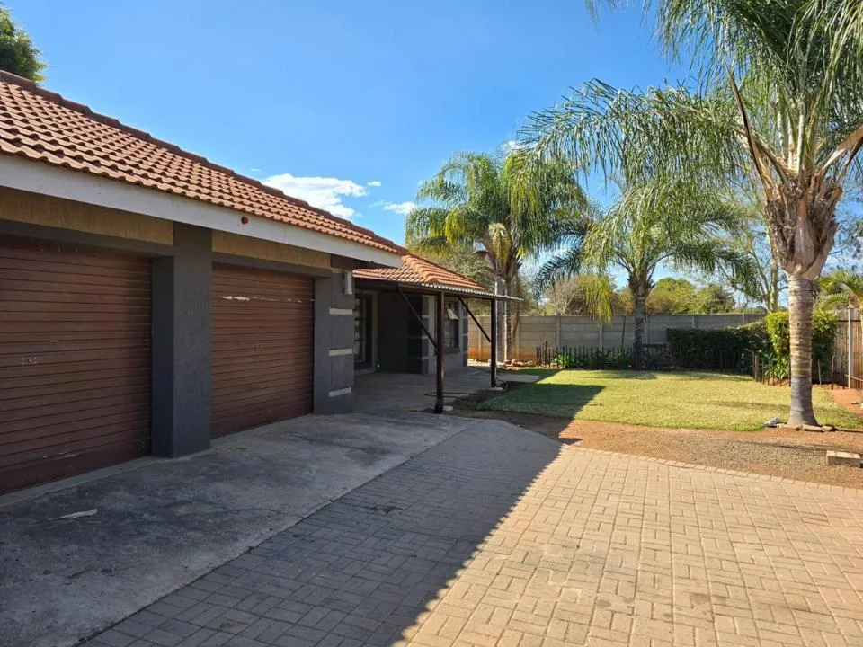 4 Bedroom House to rent in Lephalale