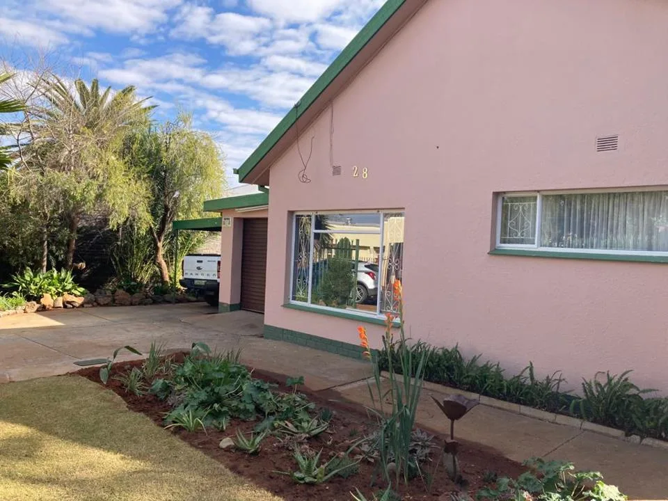 4 Bedroom House for sale in Carters Glen