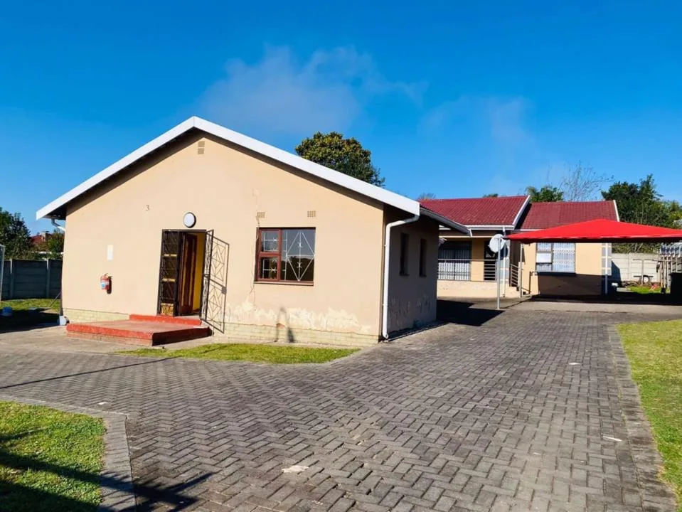 6 Bedroom House for sale in Southridge Park