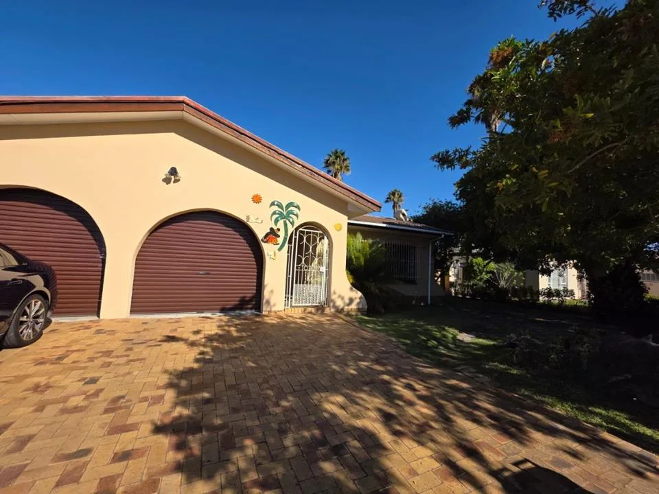 4 Bedroom House to rent in Plattekloof 1