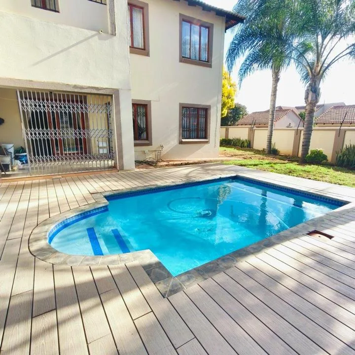 2 Bedroom Apartment / flat to rent in Woodlands Estate