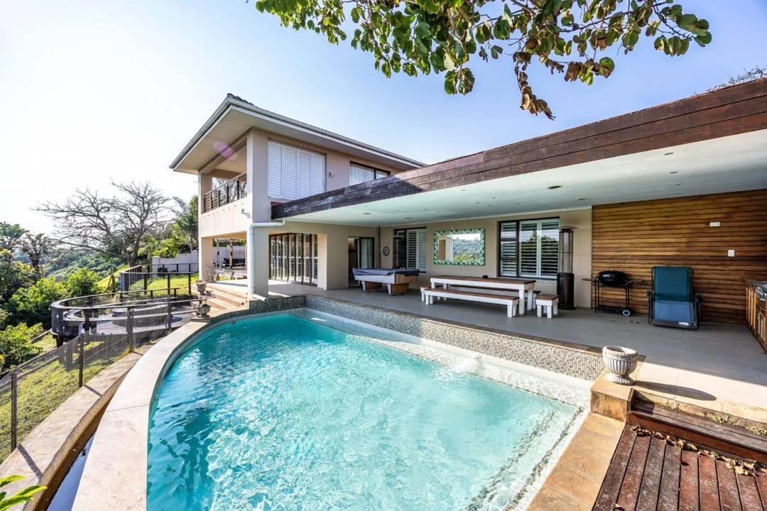 4 Bedroom House for sale in Gonubie