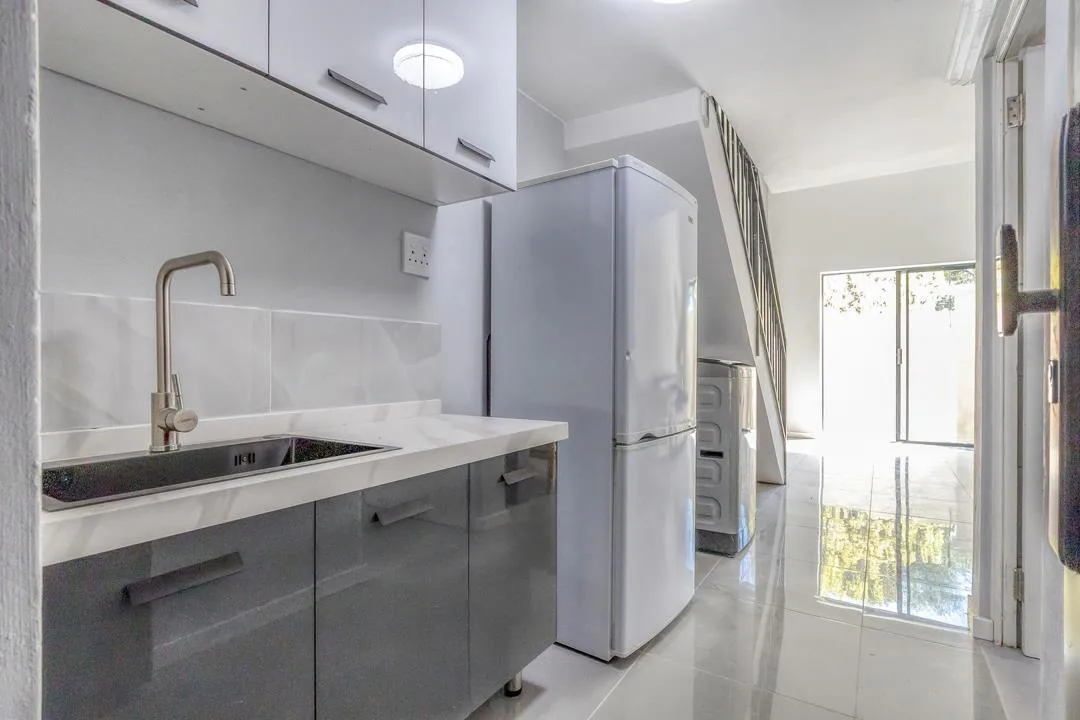 1 Bedroom Apartment / flat to rent in Bryanston