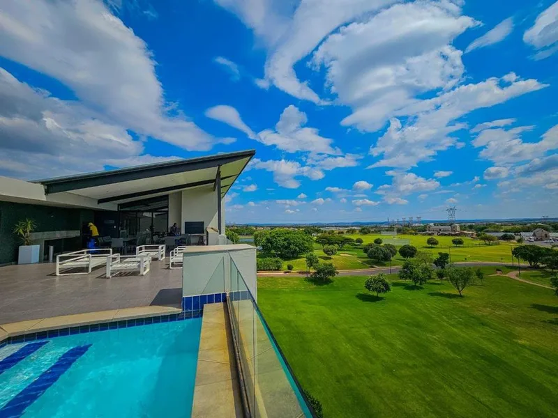 2 Bedroom Apartment / flat to rent in Midstream Estate