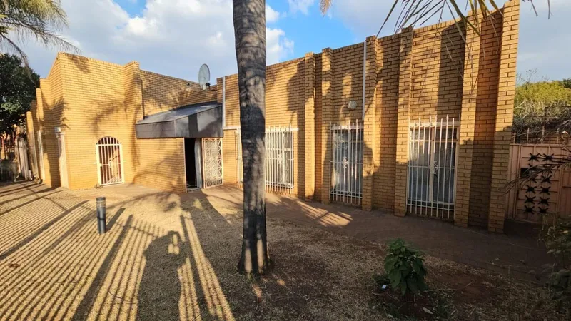 3 Bedroom House to rent in Laudium