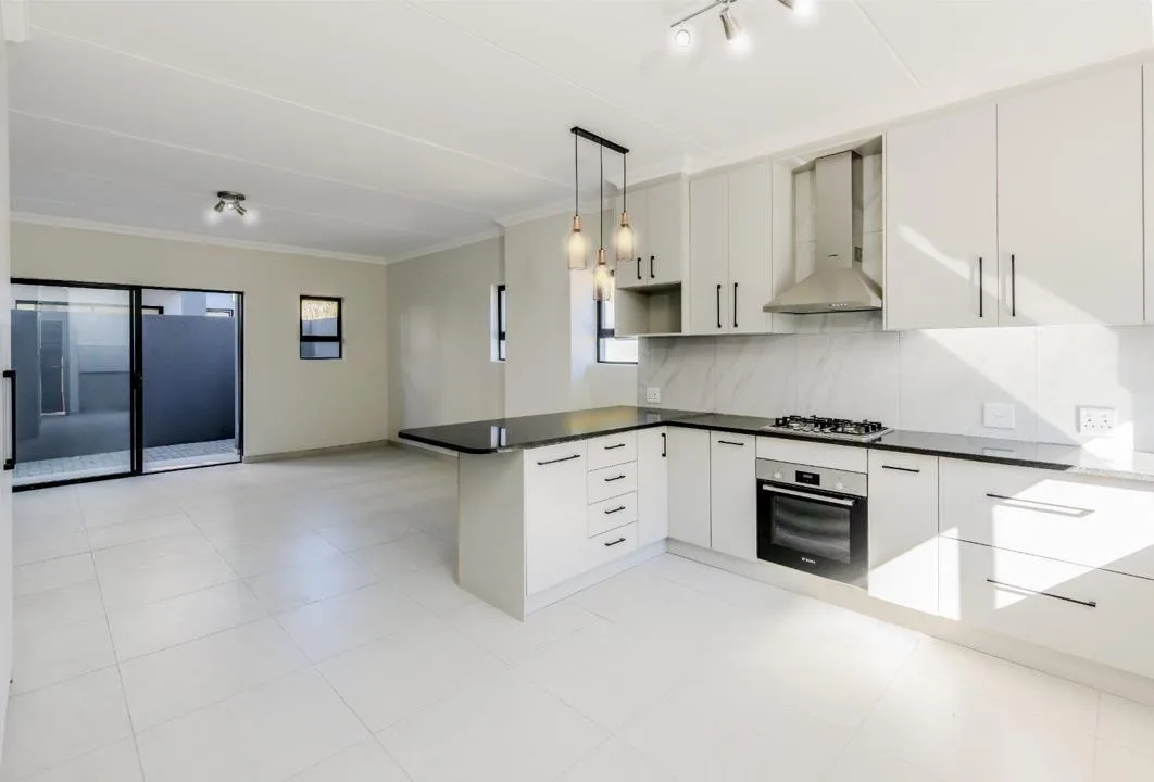 3 Bedroom Townhouse to rent in Bayswater