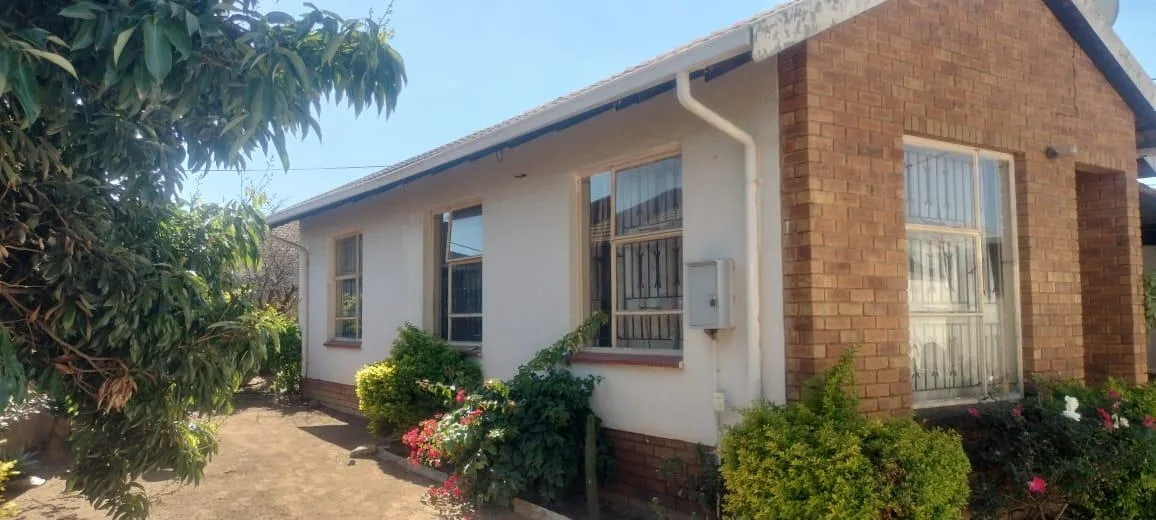 3 Bedroom House to rent in Soshanguve XX