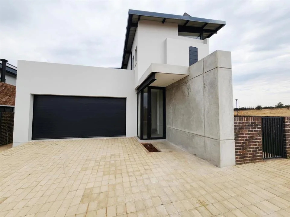 3 Bedroom House to rent in Van Der Hoff Park