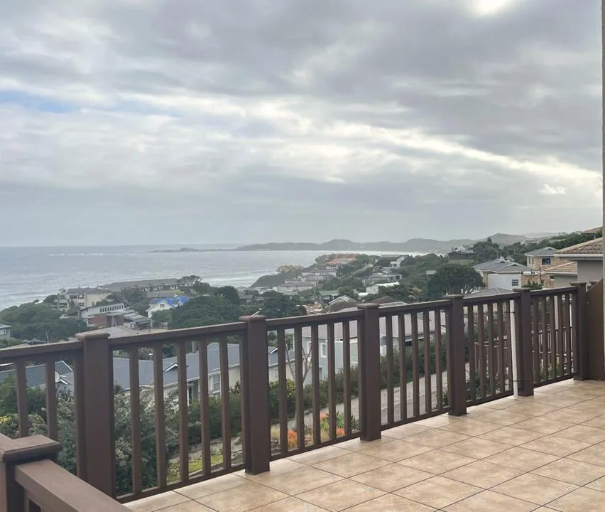 4 Bedroom Townhouse to rent in Brenton On Sea