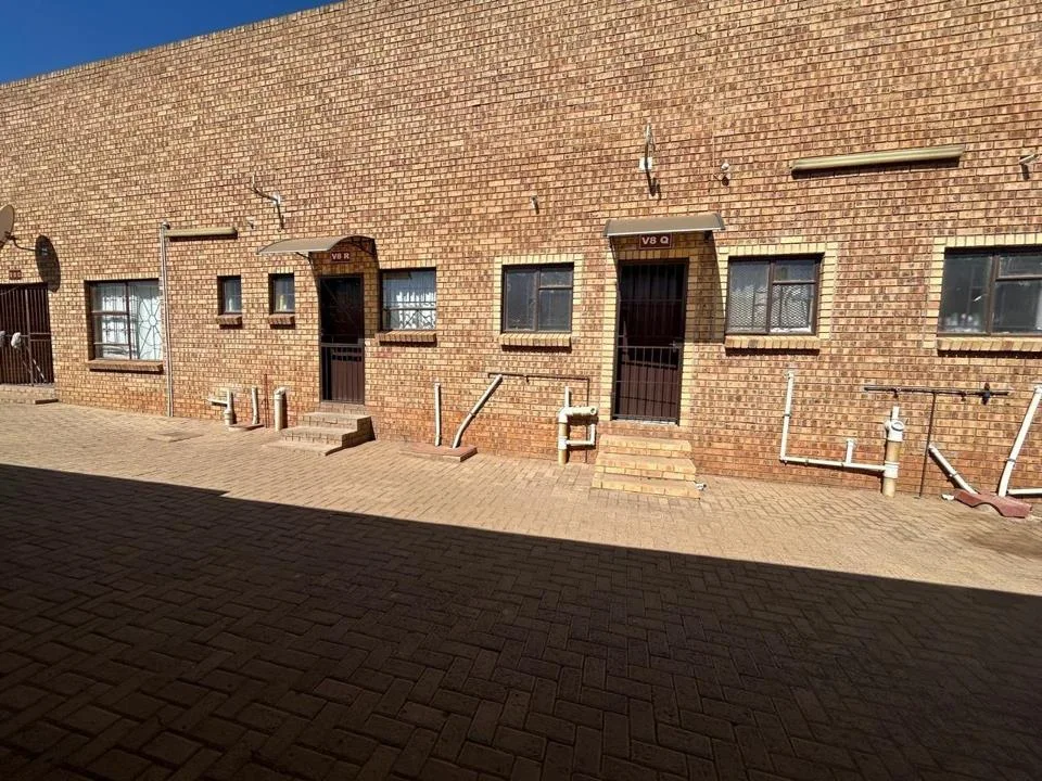 1 Bedroom Apartment / flat to rent in Lydenburg
