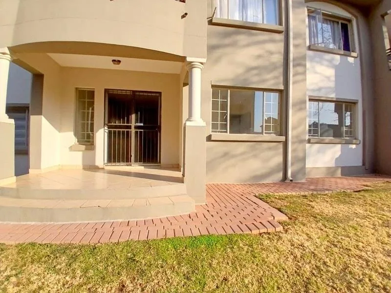 2 Bedroom House to rent in Silver Lakes