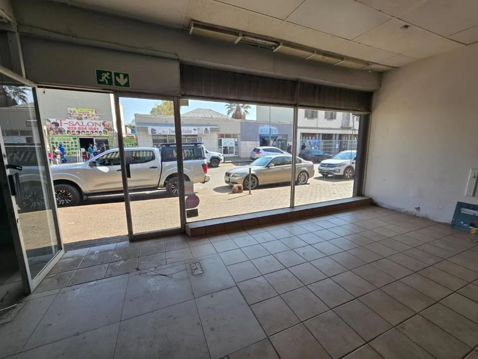 Townhouse to rent in Kuruman