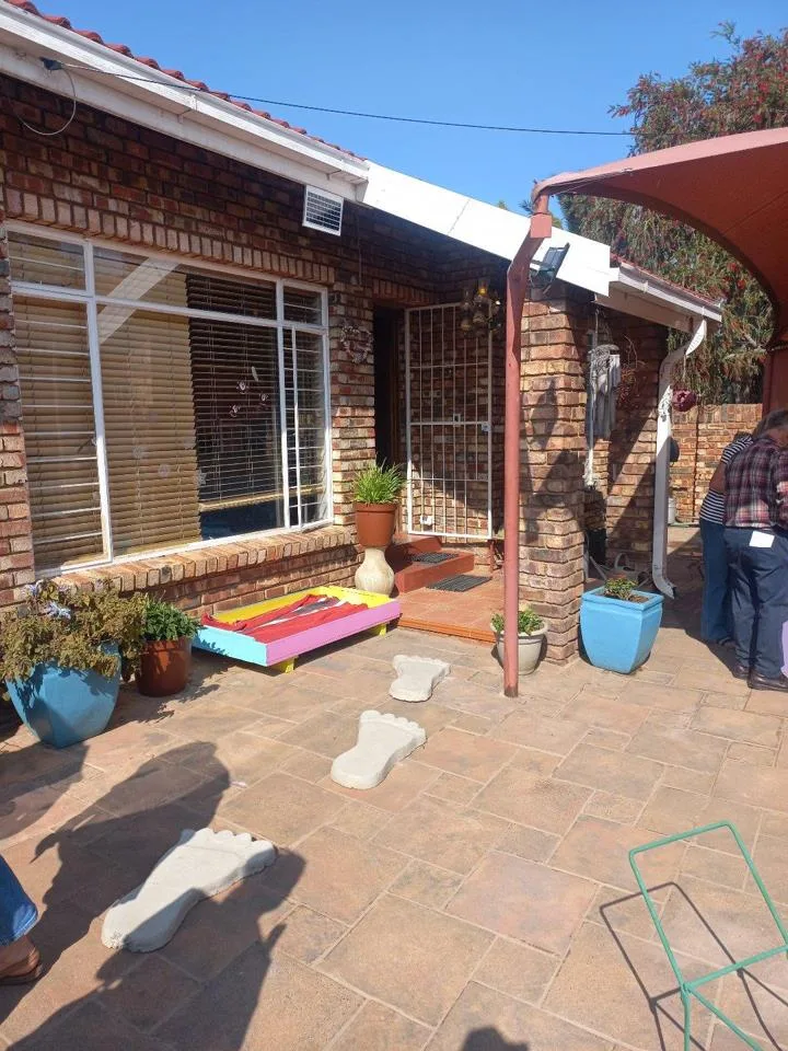 3 Bedroom House for sale in Kestellhof
