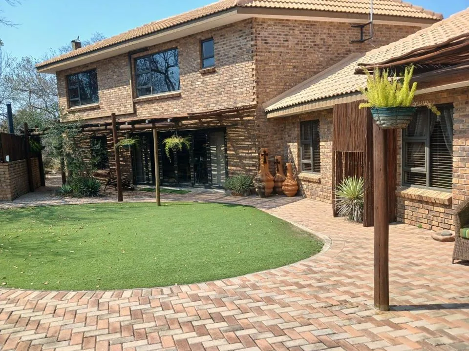 5 Bedroom House for sale in Thabazimbi Rural